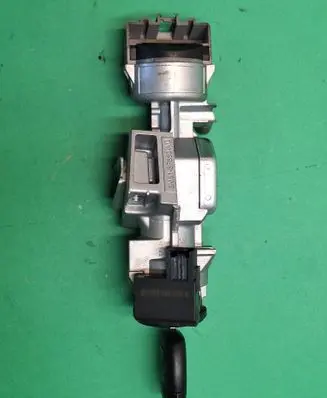 Ford Mondeo MK IV Ignition lock 3m513f880a