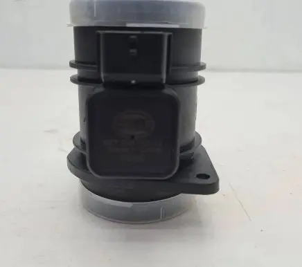 Opel Vivaro Mass air flow meter 8ET00914213
