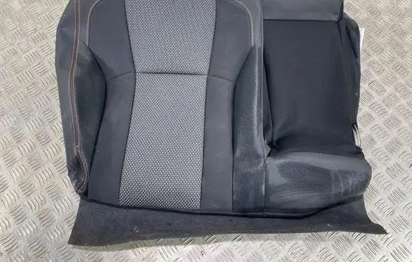 Subaru XV II Rear seat 