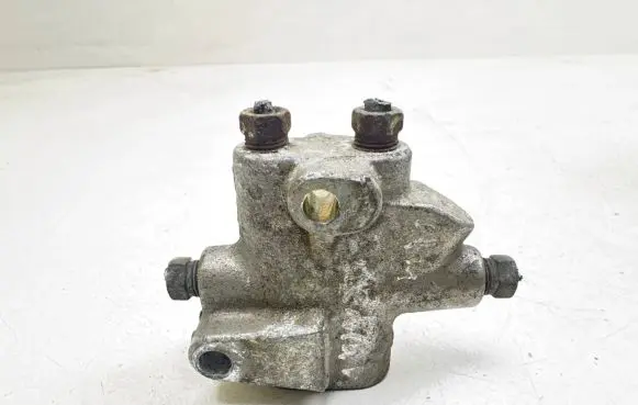 Toyota Corolla Verso E121 Brake power pressure regulator 
