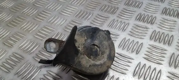 BMW 5 E39 Horn signal 703881157