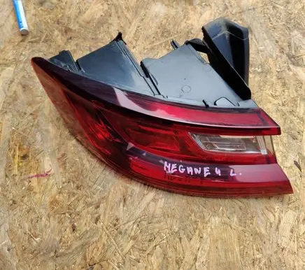 Renault Megane IV Rear/tail lights 265554829R 9007160208E4 90071602