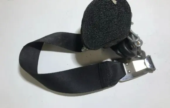 Ford Focus Rear seatbelt 33035173 613b86-c