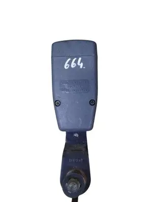 Mitsubishi Space Wagon Front seatbelt buckle NSB1072