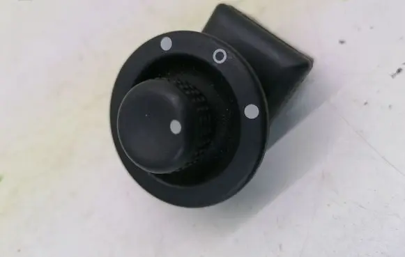 Renault Megane II Wing mirror switch 8200002442A