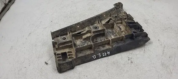 Audi A4 S4 B5 8D Rear bumper mounting bracket 