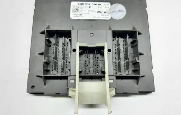 Audi A3 S3 8V Comfort/convenience module 5Q0937086BC