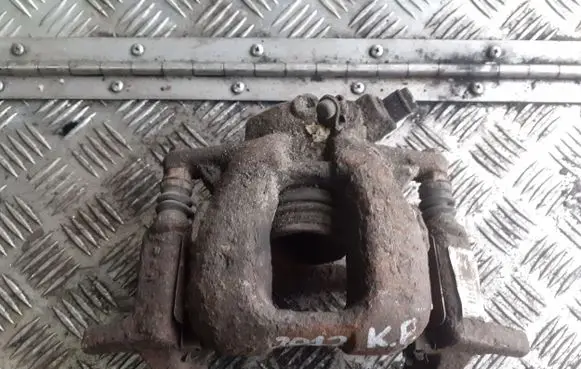 Peugeot 407 Front brake caliper 9683649580 32041388