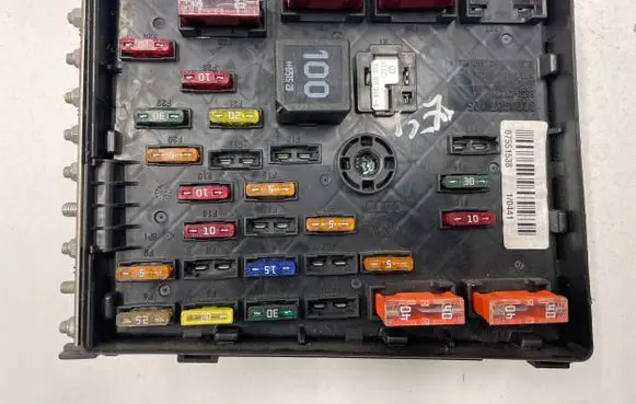 Volkswagen PASSAT B6 Fuse module 3C0937125 63592777