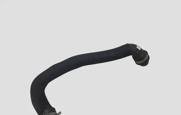 Volvo V60 Engine coolant pipe/hose