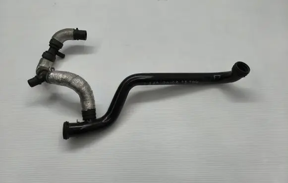 Land Rover Evoque I Engine coolant pipe/hose 