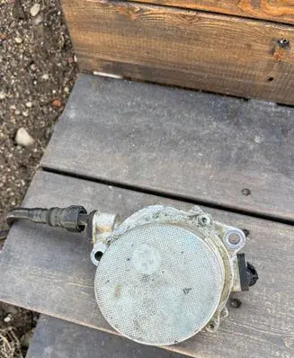 Ford Ranger Vacuum pump 703800030