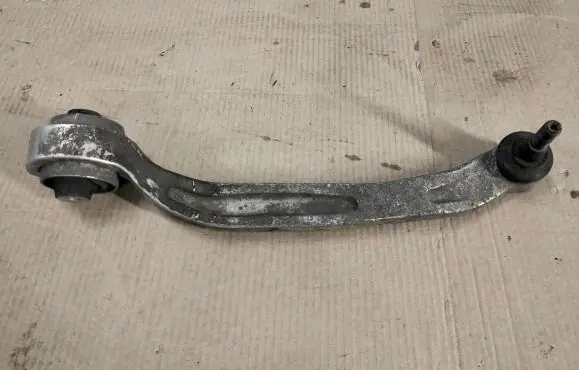 Audi A6 C7 Front lower control arm/wishbone 4F0407693K