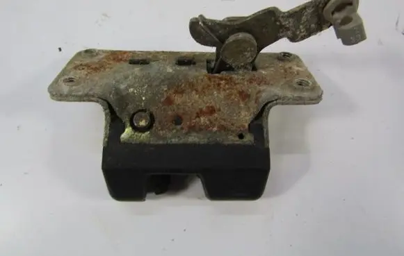 Opel Vectra B Tailgate/trunk/boot lock/catch/latch 