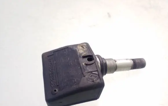 Renault Laguna II Tire pressure sensor 8200023746