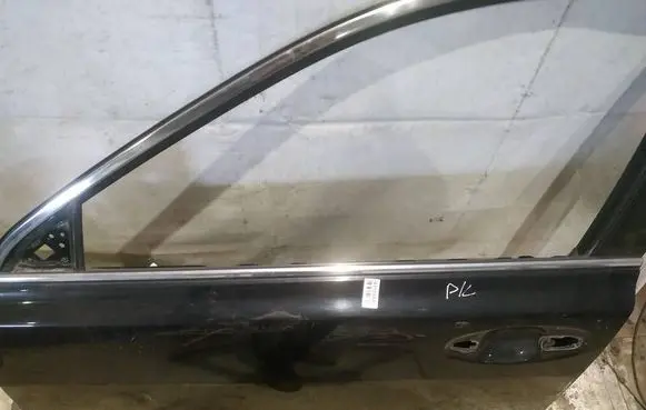 Subaru Legacy Front door glass trim molding 