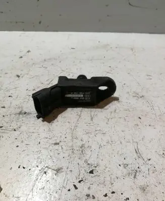 Opel Vivaro Air pressure sensor 8200155613 0281002552