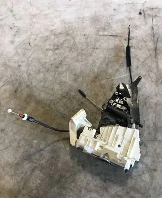Mercedes-Benz A W169 Rear door lock 1697302235 A053702
