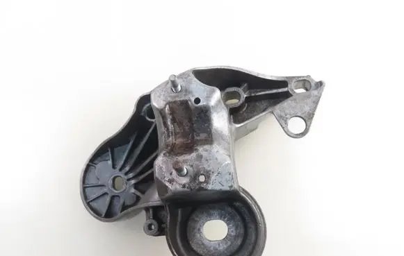 Audi A6 S6 C6 4F Engine mounting bracket 4F0199351H