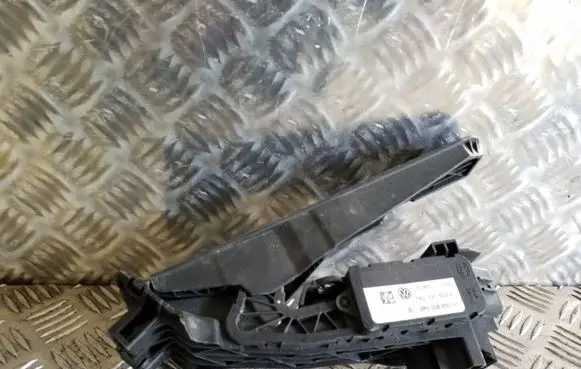 Audi A3 S3 8P Accelerator throttle pedal 1K1721503L