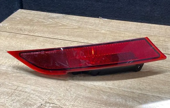 Land Rover Discovery 5 Rear fog light HY3215K272AA