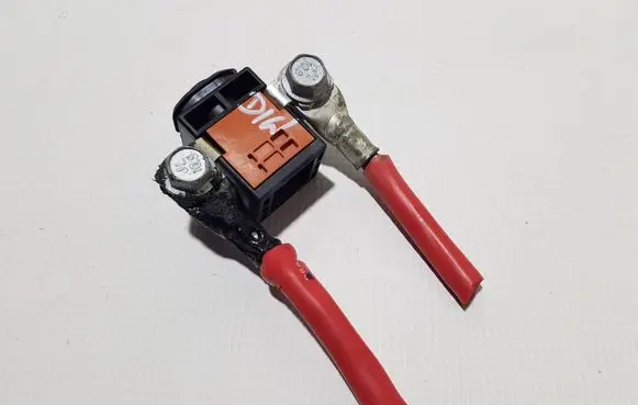 Mercedes-Benz ML W164 Battery relay fuse N000000004516GGG N000000004516