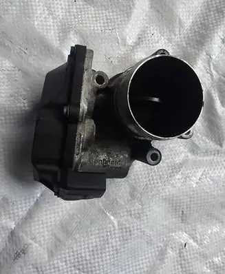 Volkswagen Tiguan Throttle valve 03L128063AF A2C83076000 1511130435