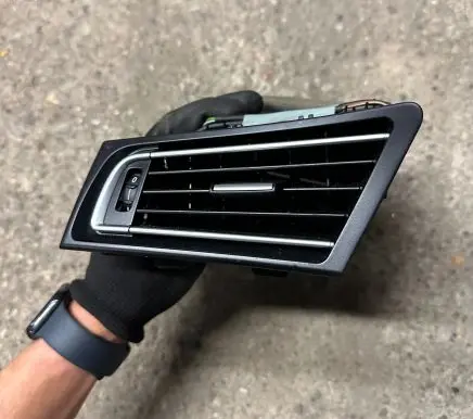 BMW 7 F01 F02 F03 F04 Dashboard side air vent grill/cover trim 9115857 3911585712 585712