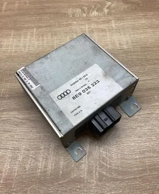 Audi A4 S4 B6 8E 8H Sound amplifier 8E9035223 1380214