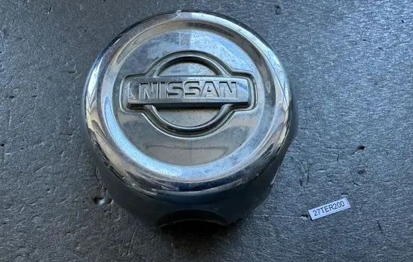 Nissan Terrano Original wheel cap 403150X800