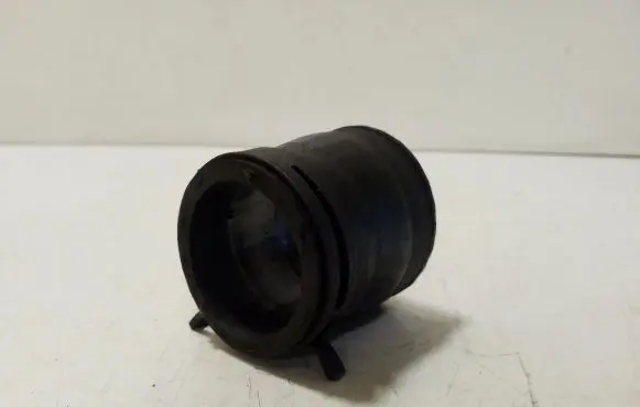 Volkswagen Golf III Intercooler hose/pipe 1H0145834E