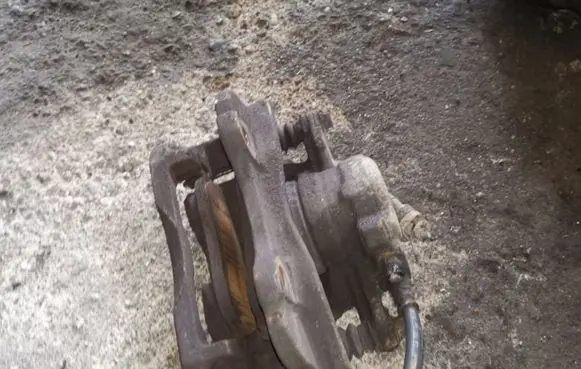 Citroen C8 Front brake caliper