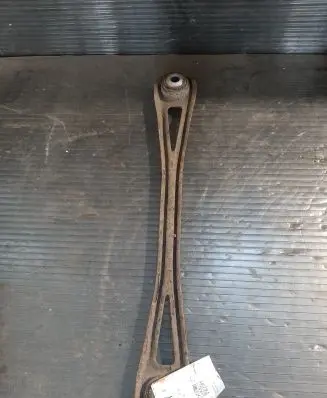 Volkswagen Touareg I Rear control arm