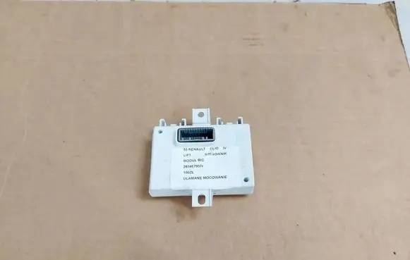 Renault Clio IV Central body control module 283467937R