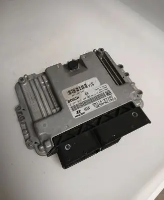 KIA Sportage Engine control unit/module 3911927345 3911427345 0281013420