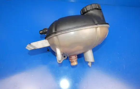 Mercedes-Benz GLC X253 C253 Coolant expansion tank/reservoir A2055000049