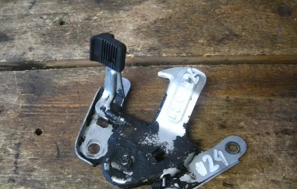 Honda Legend Engine bonnet/hood lock/catch