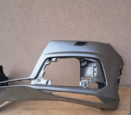 Audi Q7 4M Front bumper 4M0807437 4M0807096A 4M0897095A