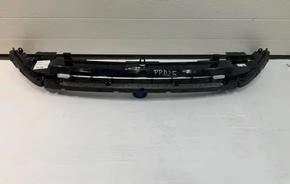 Land Rover Discovery Sport Radiator support slam panel 40174028PPD26 2207074424