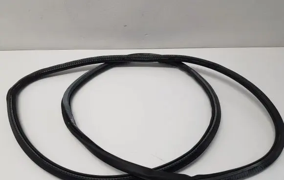 Audi A4 S4 B7 8E 8H Front door rubber seal 8E0831721