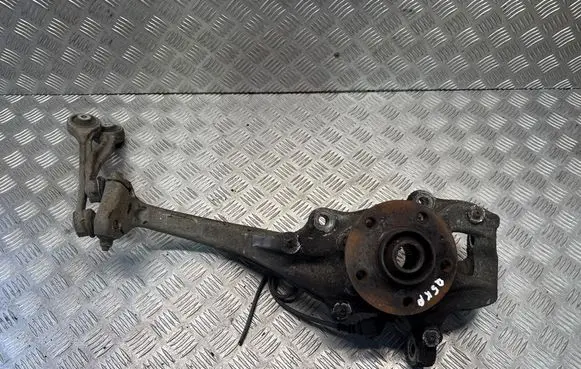 Front wheel hub spindle knuckle
