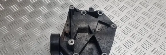 Opel Vectra C A/C compressor mount bracket 55187675