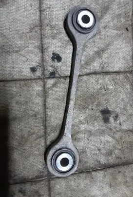 Volkswagen Touareg I Front control arm