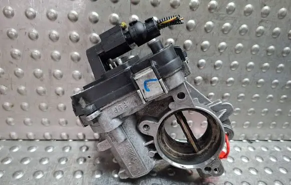 Opel Astra H Throttle body valve S27635365 48CPD4