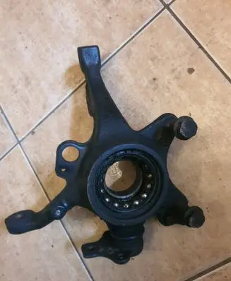 Volkswagen Golf III Front wheel hub spindle knuckle 3576c