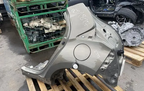 Toyota Yaris XP210 Rear quarter panel