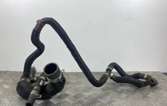 Jeep Grand Cherokee WL Engine coolant pipe/hose