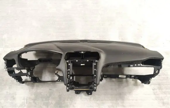 Ford Fusion II Dashboard FA15061208