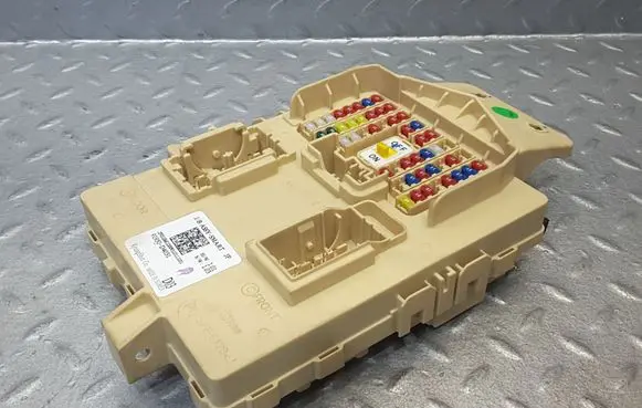 KIA Optima Fuse module 91950D4031