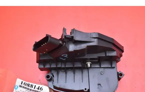 Ford Fiesta Front door lock 8A6AA21813AJ